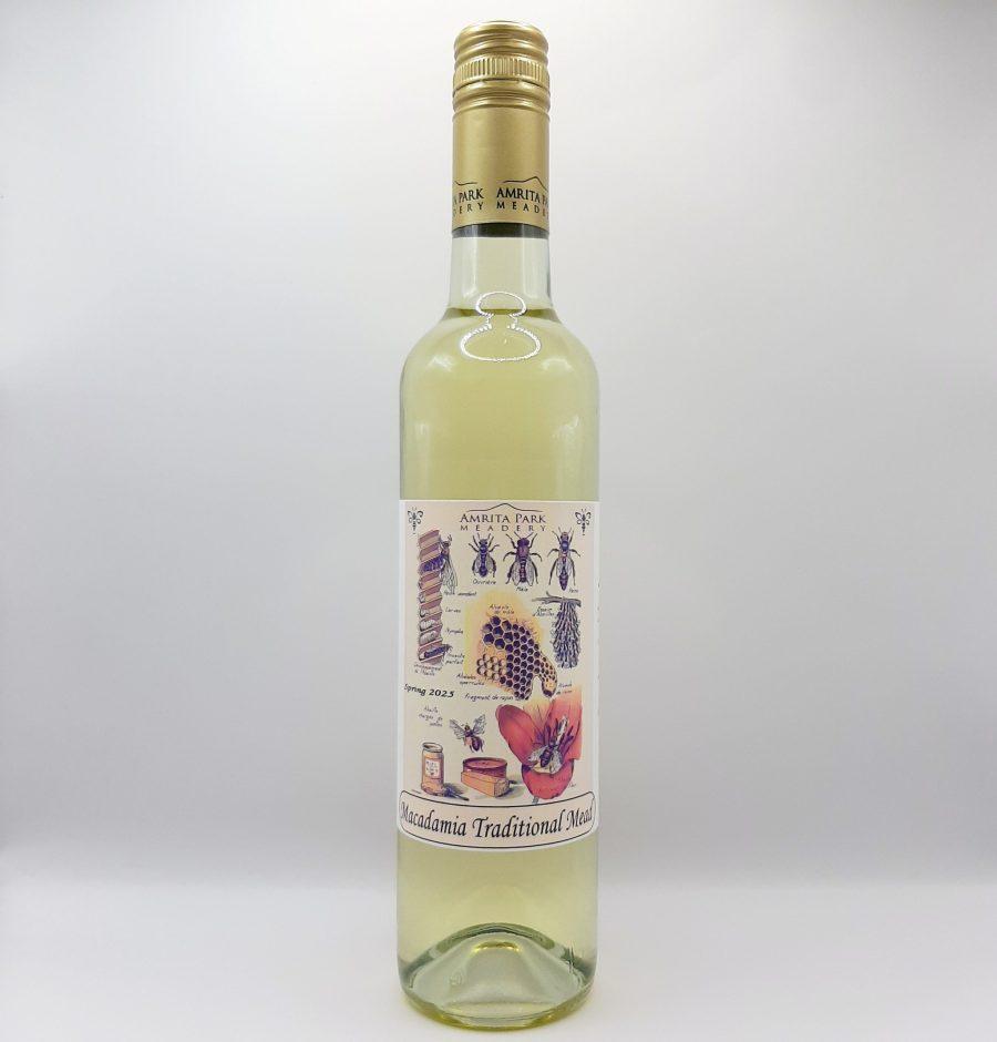Sweet Macadamia Traditional Mead bottle – Amrita Park Meadery